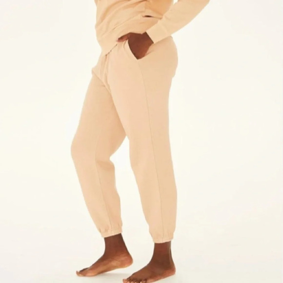 Girlfriend Collective Classic Jogger Sweatpants - Picture 1 of 4